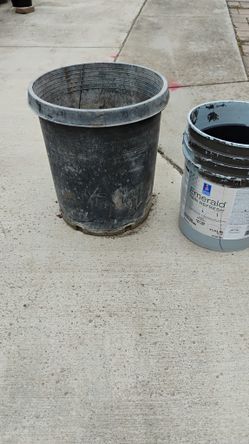 15 Gallon Containers