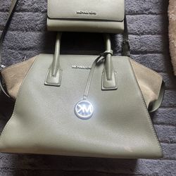 Michael kors Purse And Wallet