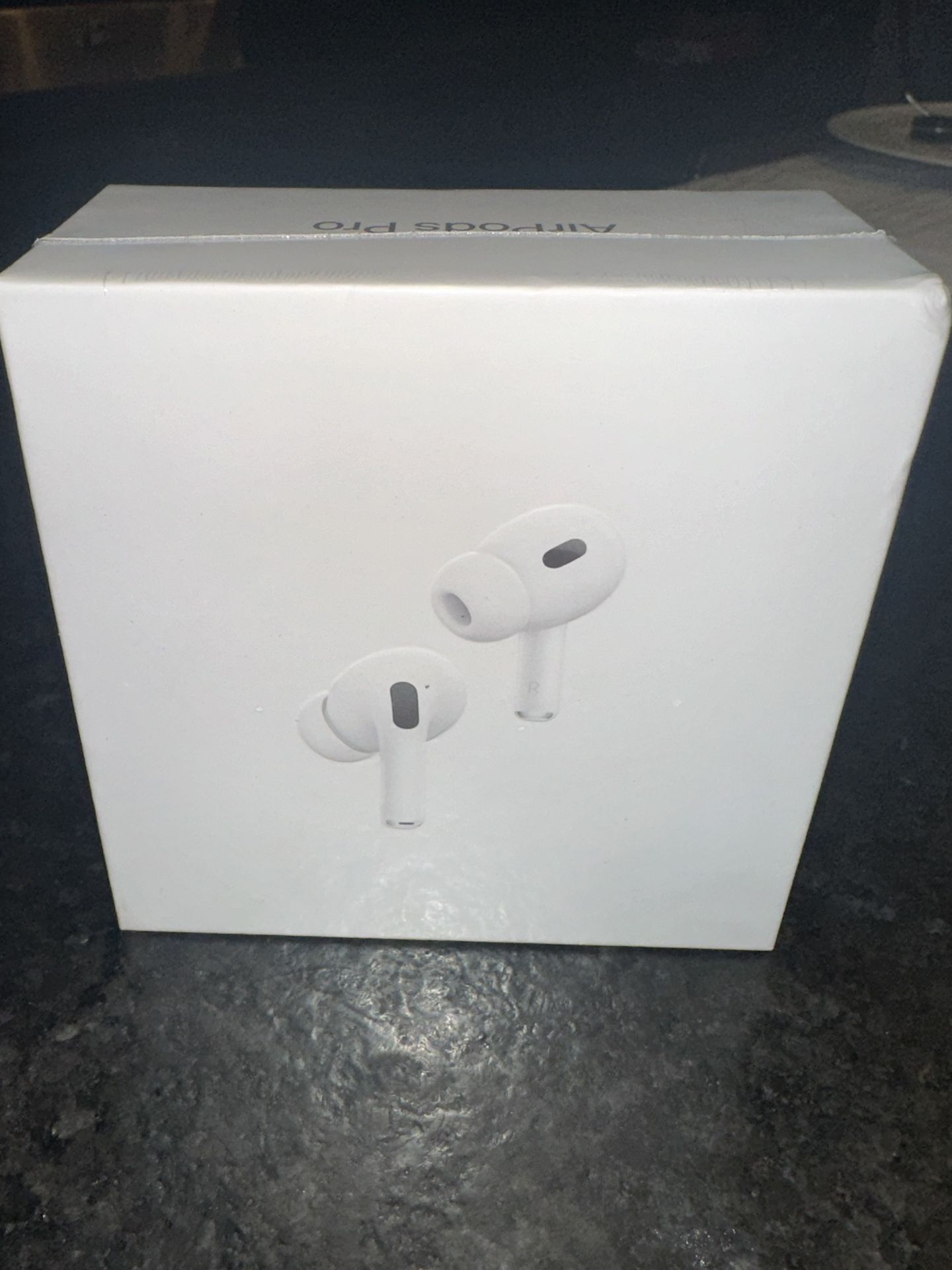 AirPods