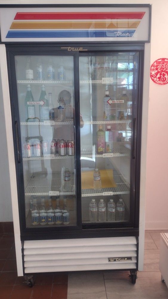 True Refrigerator, GDM-33 White Refrigerated Sliding Glass Door With Lighting And White Trim