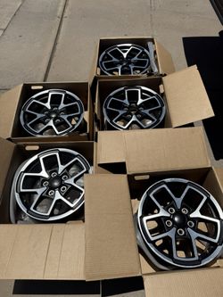 5 Rims  Jeep Rubicon 2024. 