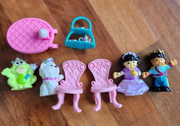 Fisher Price little people princess Toys $20