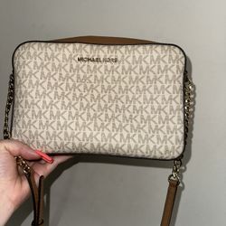 Michael Kors Crossbody 