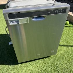 DISH WASHER Whirlpool 