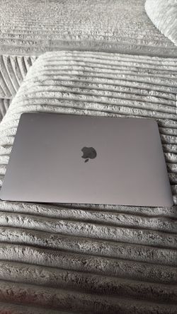 Apple MacBook Air M1