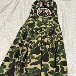 BAPE SIZE S
