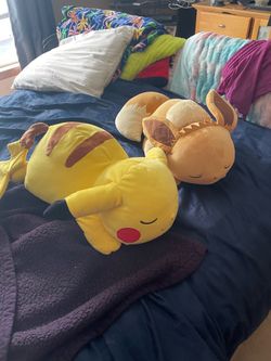 Pokémon plush set like new