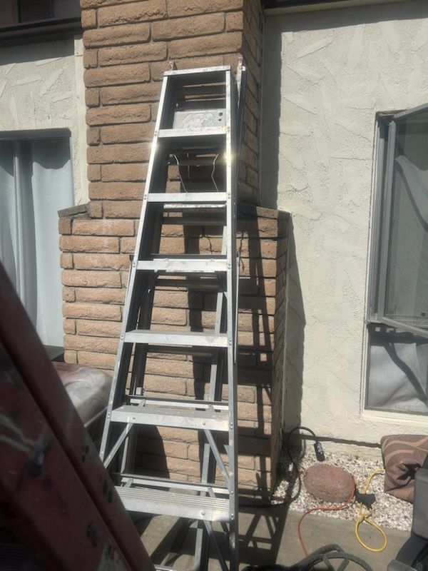 7’ Ladder