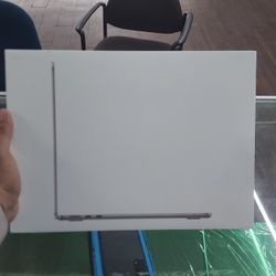 Macbook Air M3 Brand New Pay Low Down No Crdt Needed
