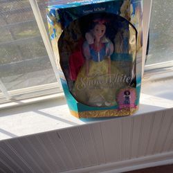 Walt Disney Snow White Doll