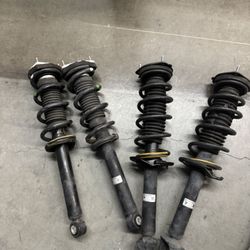 14-17 OEM Q50 Struts
