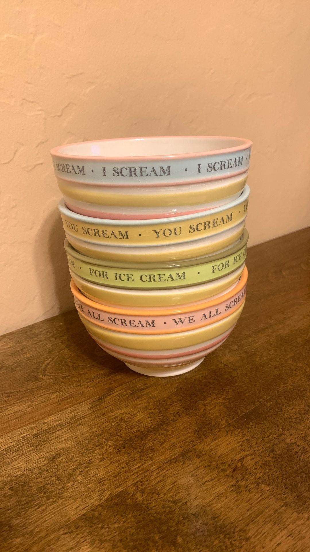Ceramic Ice Cream Bowls. Set. Mint