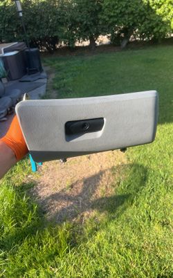 Glove Box. 2002 BMW 530i