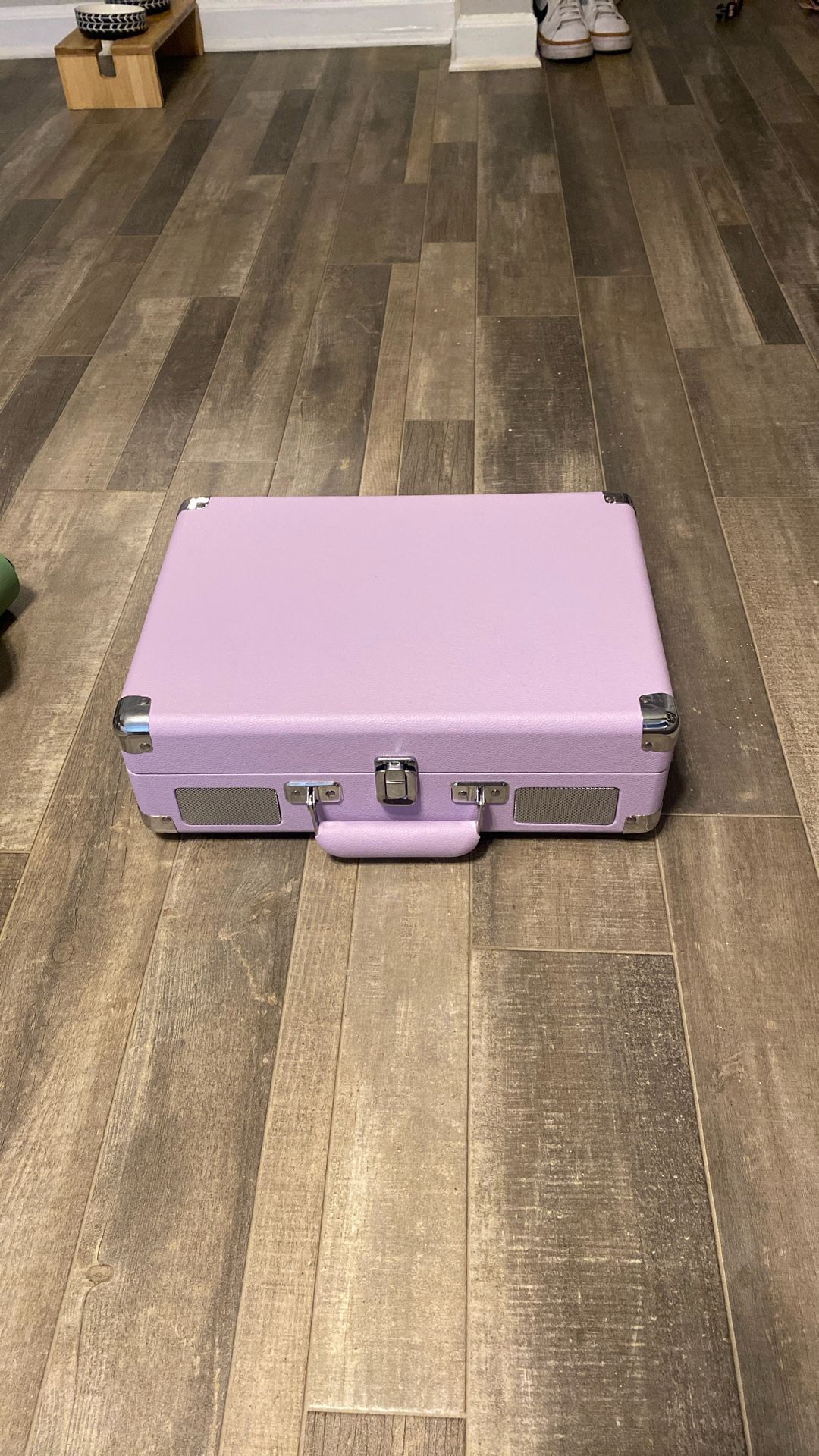 Crosely Record Player And Speaker 