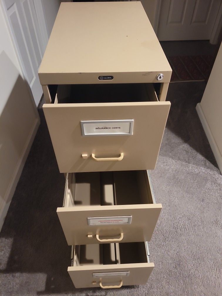 3 Drawer File Cabinet NO KEY