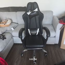 Gaming chair