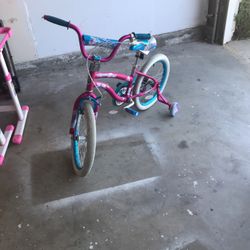 This bike is available with or without training wheels OK