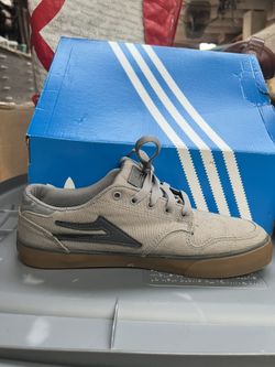 Lakai shoes