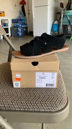Toms size 7 1/2 suede sandals