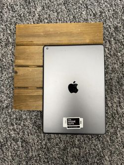 Apple iPad 8th Gen (WiFi) (Pre-owned) 128GB / Fair - $5 Down Payment Plan Available