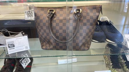 Lv purse