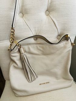 Michael Kors Messenger Style Cross Body or Shoulder Bag