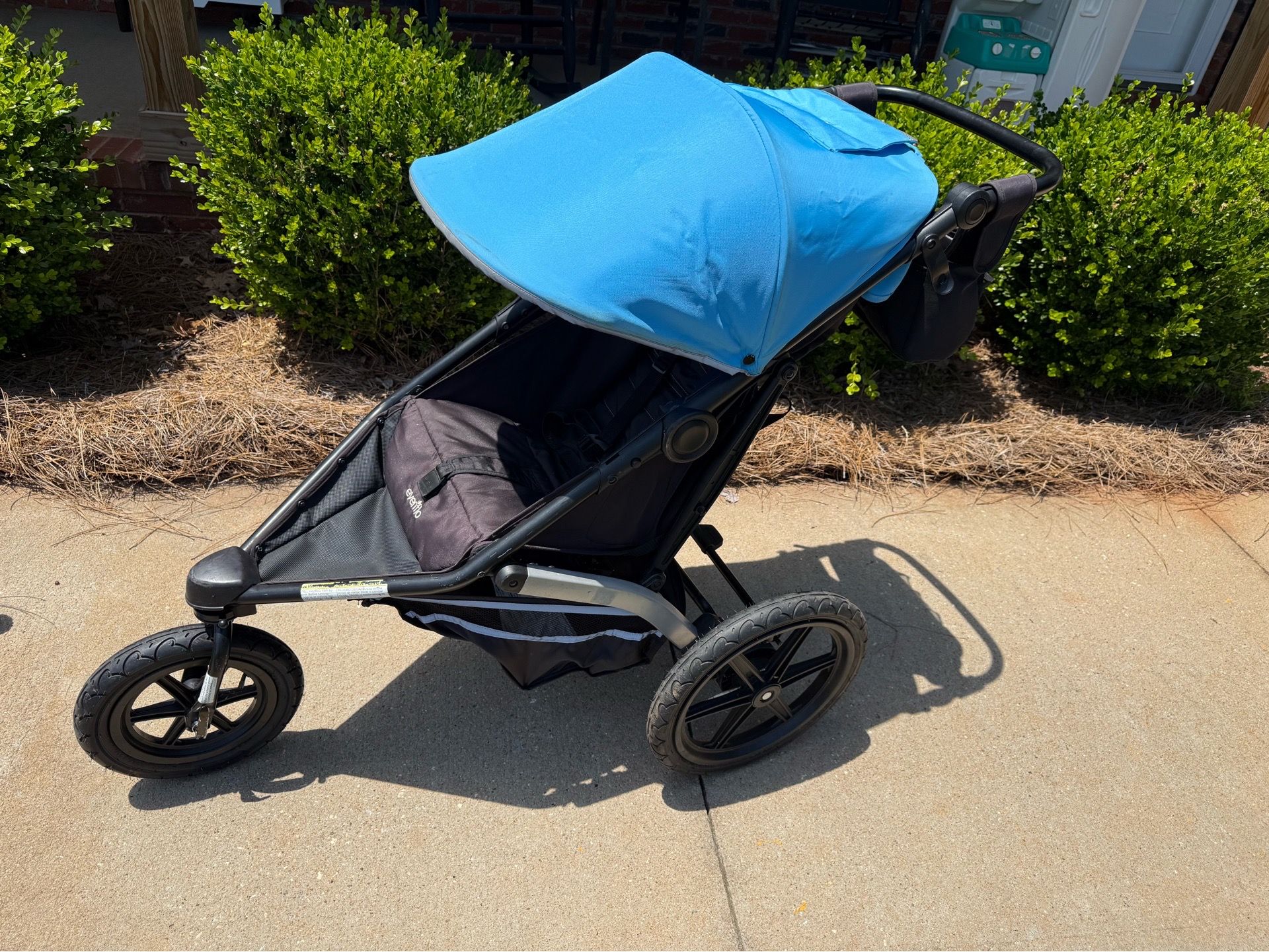 Jogging stroller