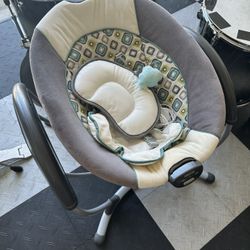 Graco Glider Baby Swing