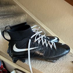 Nike Untouchables Size 10