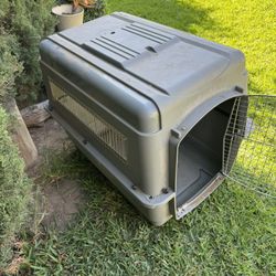 XL  Petmate Sky Dog Kennel, 40" L X 27" W X 30" H Petmate