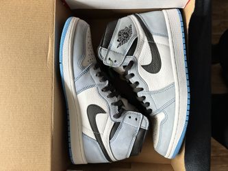 Air Jordan 1 High University Blue