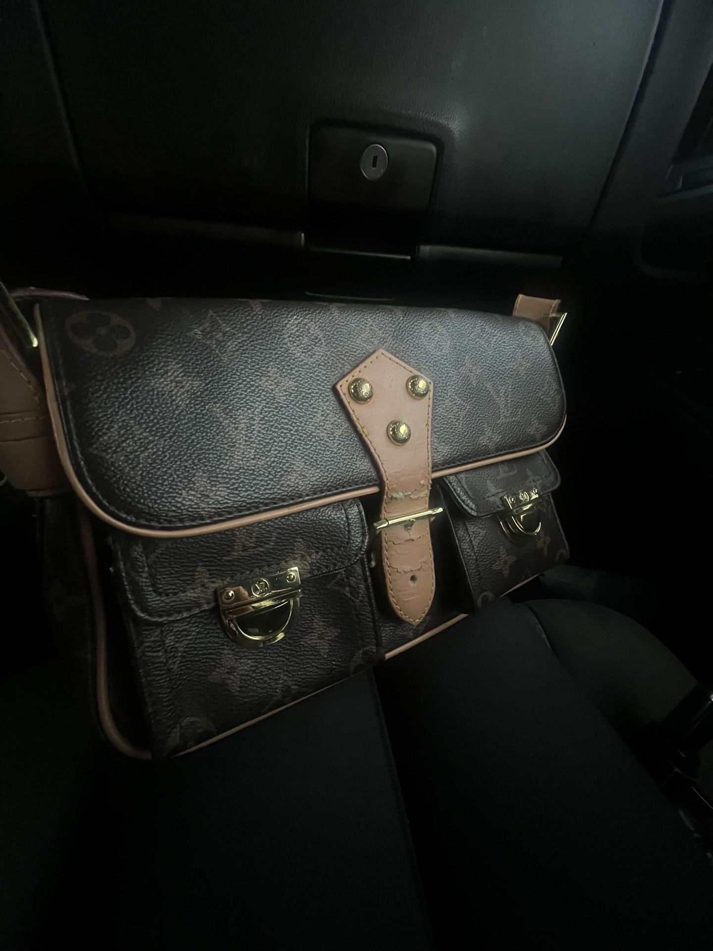 Louis Vuitton shoulder purse