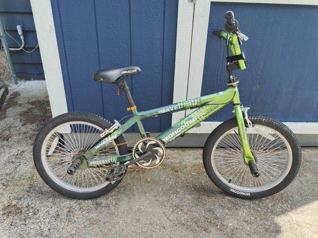 Mongoose Boys Bike Gavel