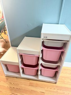 stair storage with baskets