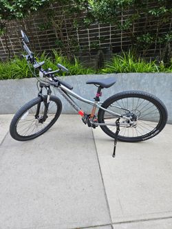 Cannondale Mountain Bike