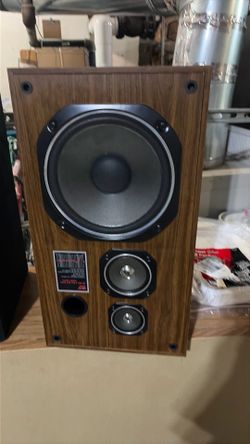2 house speakers