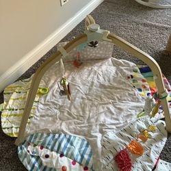 Lovevery Baby Play Gym