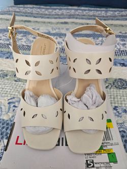 Brand new size 9 high heels $10