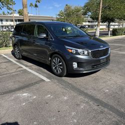 2016 KIA Sedona