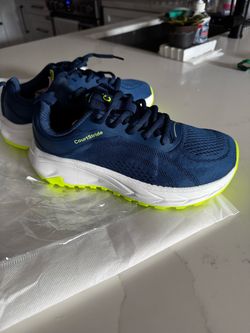 Tennis shoes- CourtStride