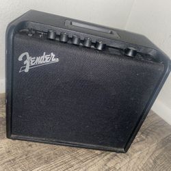 Fender Mustang LT25 25W Guitar Amp – Great Condition