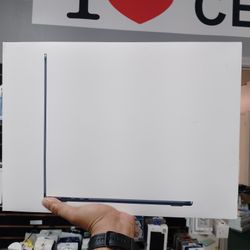 MacBook Air New Pay Low Down No Crdt Needed