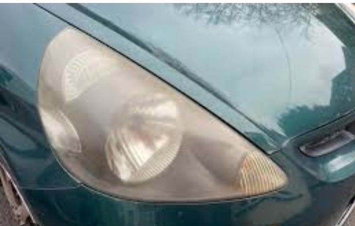 Headlight Cleaning 