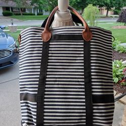 Navy, Black N White New Tote W Strap