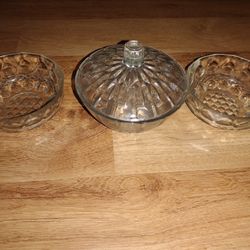 3 small bowls 