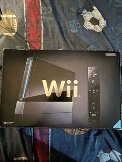 Japanese Wii CIB (comes with Wii to hdmi converter)