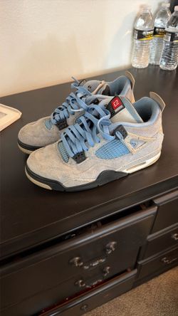 Jordan 4 UNC