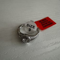 Size 9 Moissanite Ring – 0.75ctw, 925 Sterling Silver Halo Design
