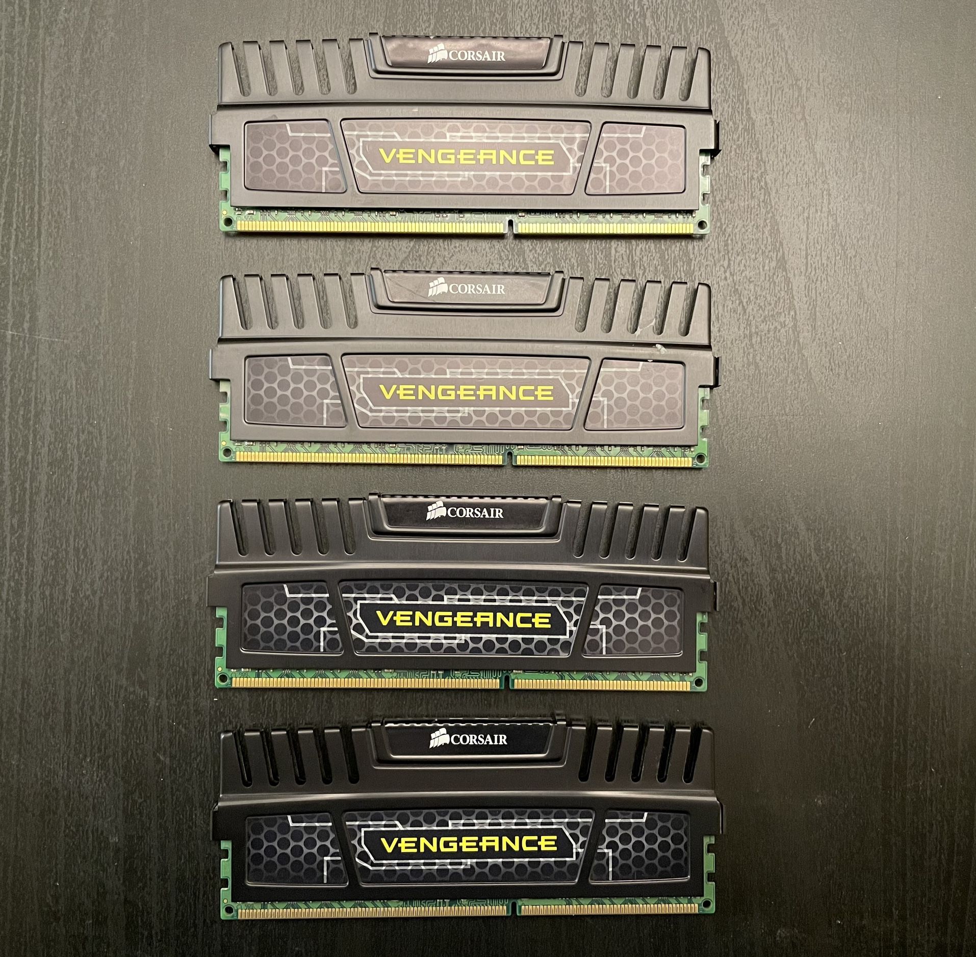 Corsair Vengeance DDR3 32GB RAM 1600 MHZ PC3-12800 desktop memory DIMM