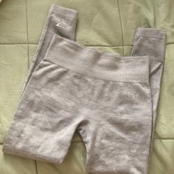 Gymshark Grey Camo Leggings 